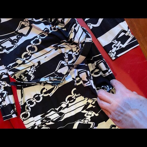 Cache dress - Picture 7 of 8